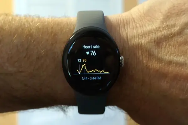 Theo thông tin rò rỉ, các mẫu Pixel Watch trong tương lai có thể có tính năng cảnh báo tăng huyết áp giống như Apple Watch
